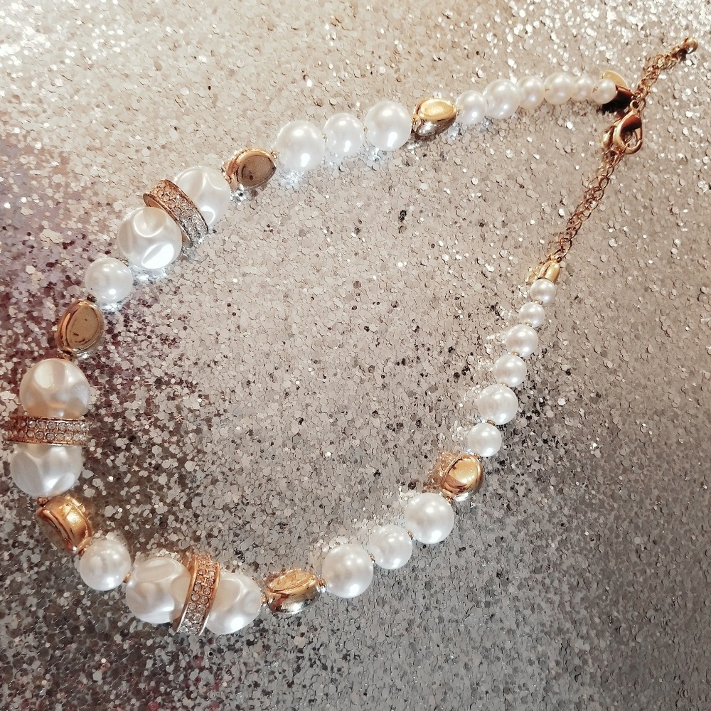 Pearl and Gold Tone Crystal Bead Necklace